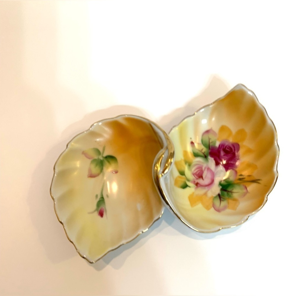 Vintage Lefton Heritage Double Leafed Nut/Candy or Trinket Dish w/ Roses Floral